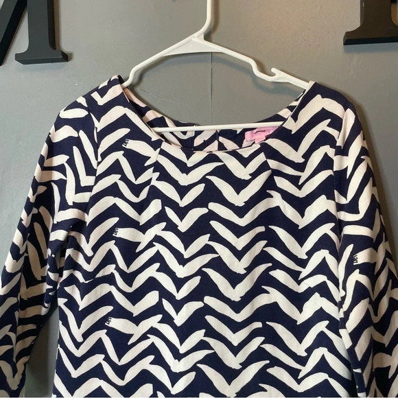Lilly Pulitzer MED Navy & White I Got Lucky Bird Charlene Chevron Shift Dress - Picture 5 of 11